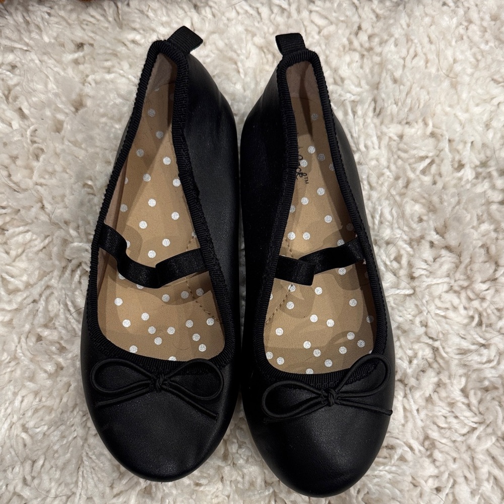 Cat and Jack size 11 Black maryjanes with Bow